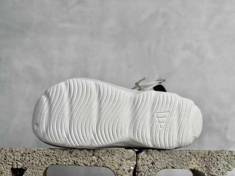 Adidas slippers